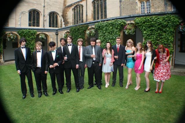 618x404 pixels (68K)